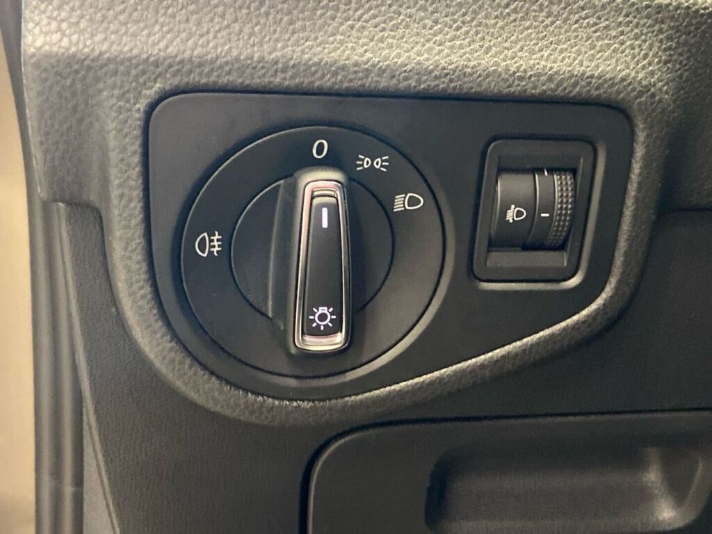 Volkswagen Golf Sportsvan 2015 Ruskea (beige)