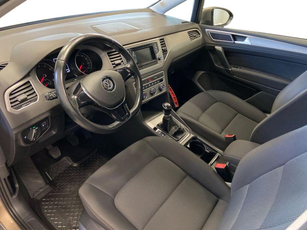 Volkswagen Golf Sportsvan 2015 Ruskea (beige)