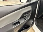 Toyota Yaris 2015 Valkoinen