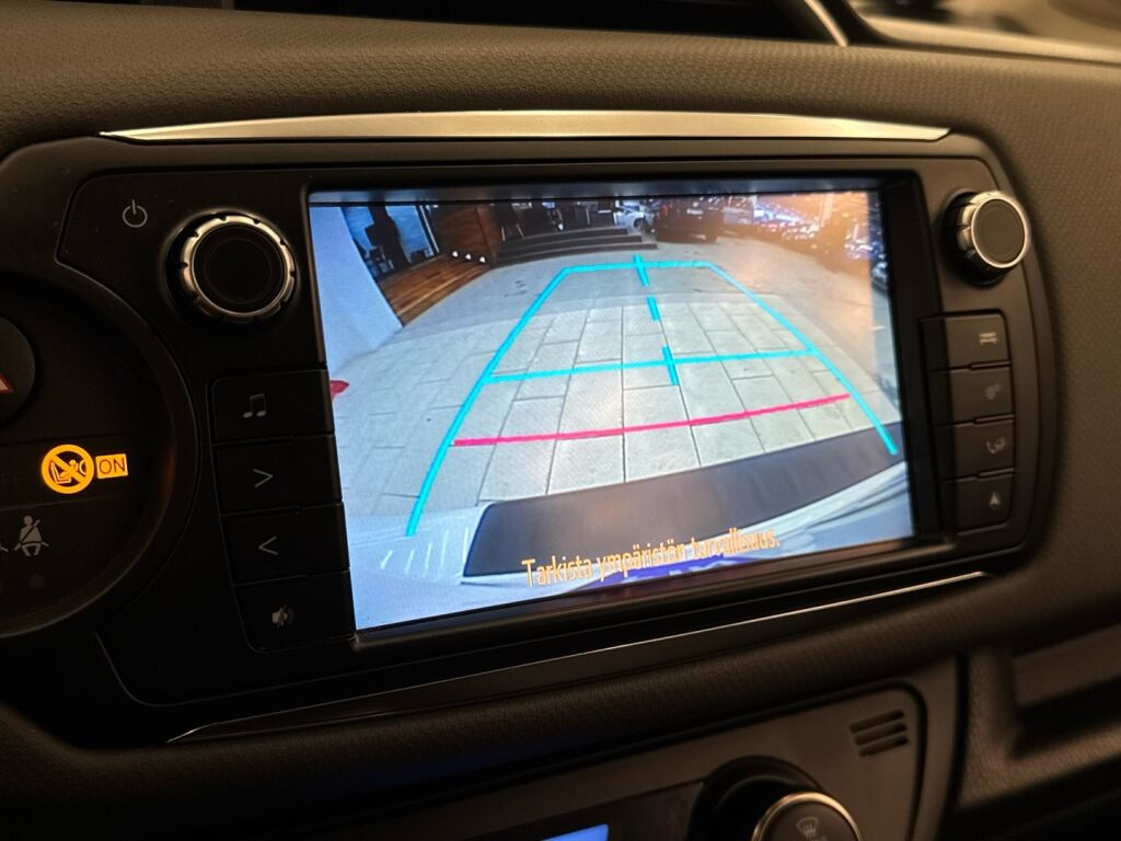 Toyota Yaris 2015 Valkoinen