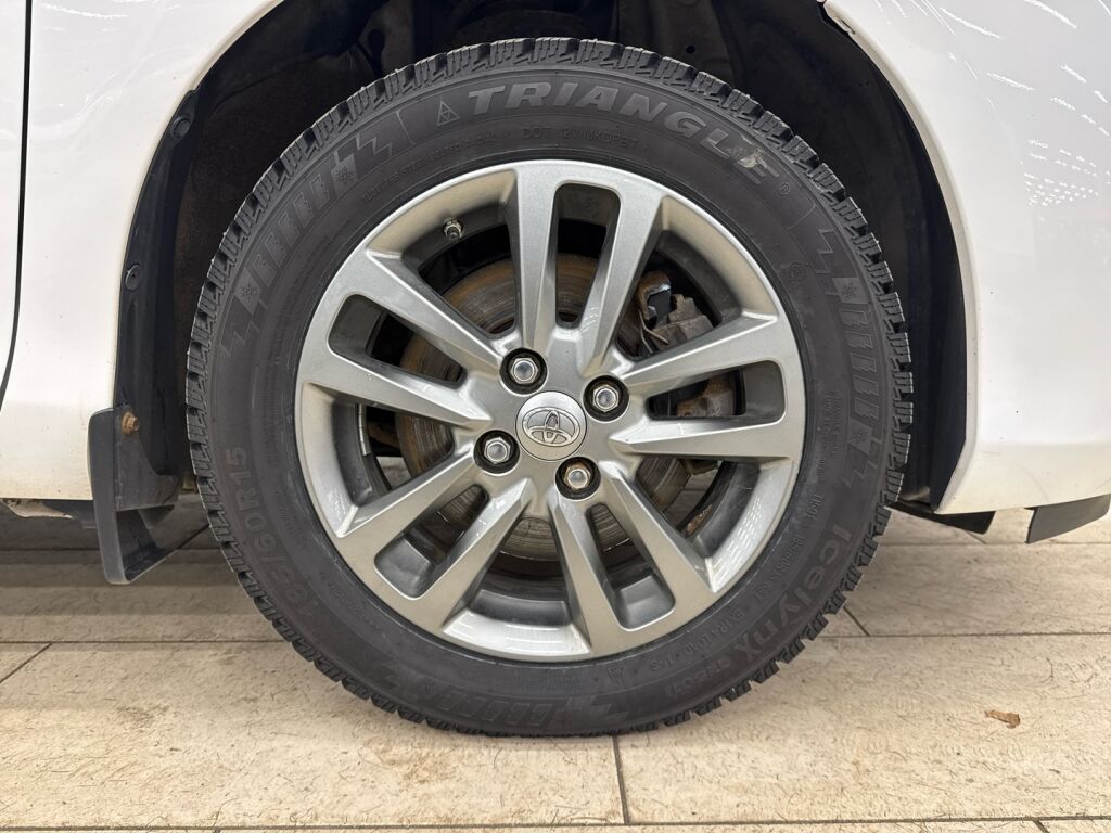 Toyota Yaris 2015 Valkoinen