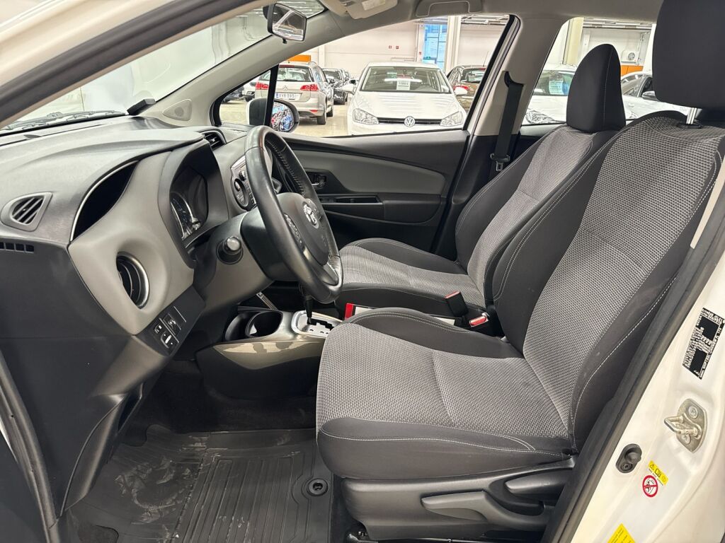 Toyota Yaris 2015 Valkoinen