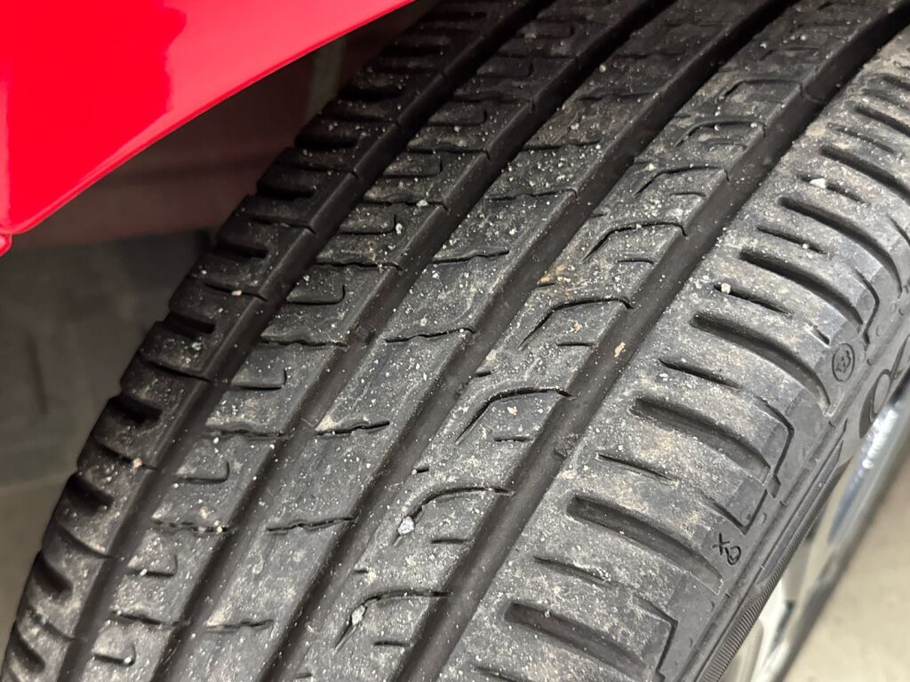 Toyota Yaris 2015 Punainen