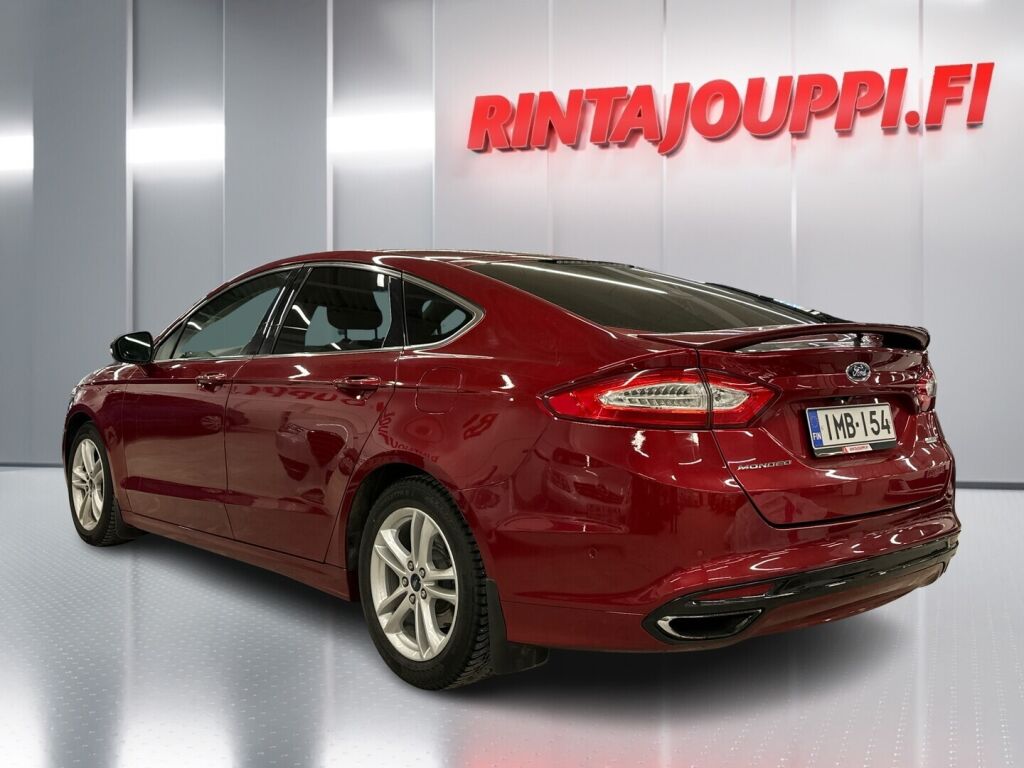 Ford Mondeo 2015 Punainen
