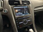 Ford Mondeo 2015 Punainen