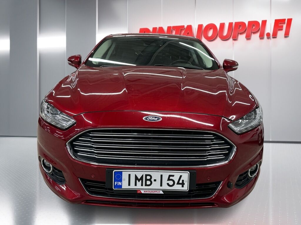 Ford Mondeo 2015 Punainen