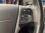 Volvo V60 2015 Punainen