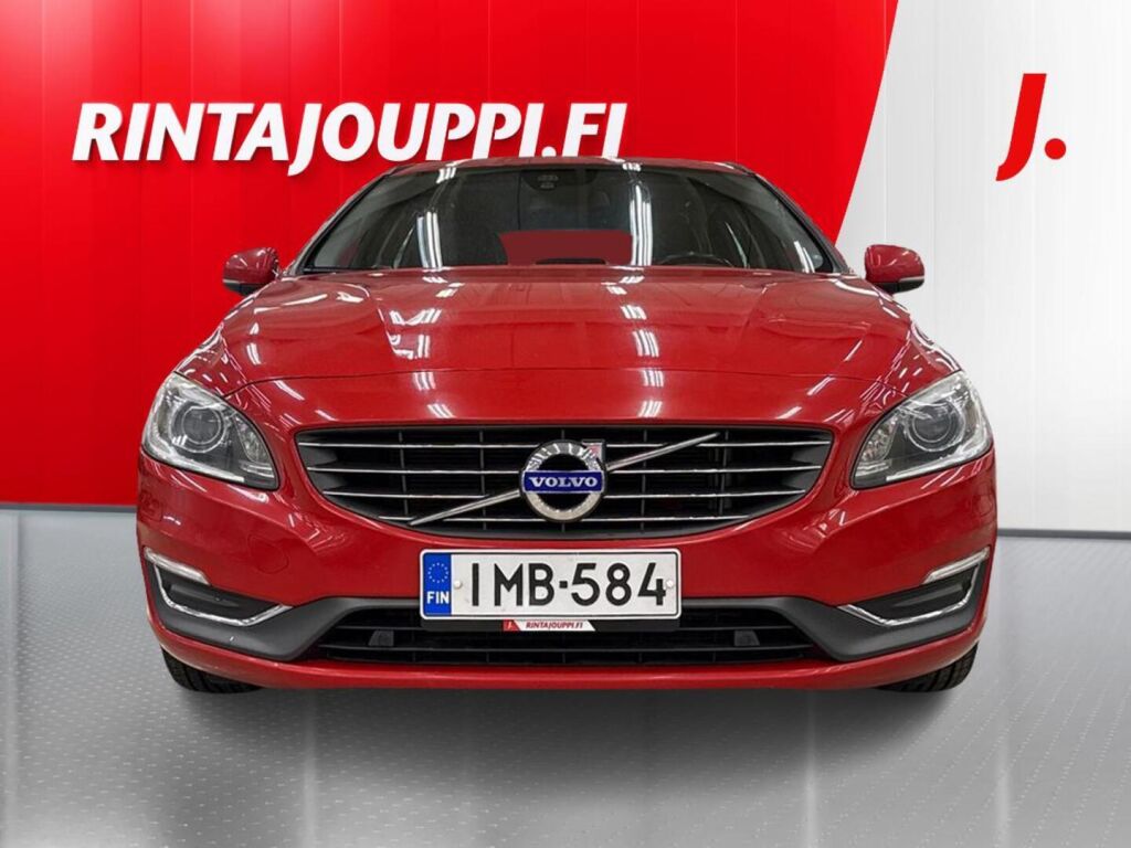 Volvo V60 2015 Punainen