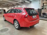 Volvo V60 2015 Punainen