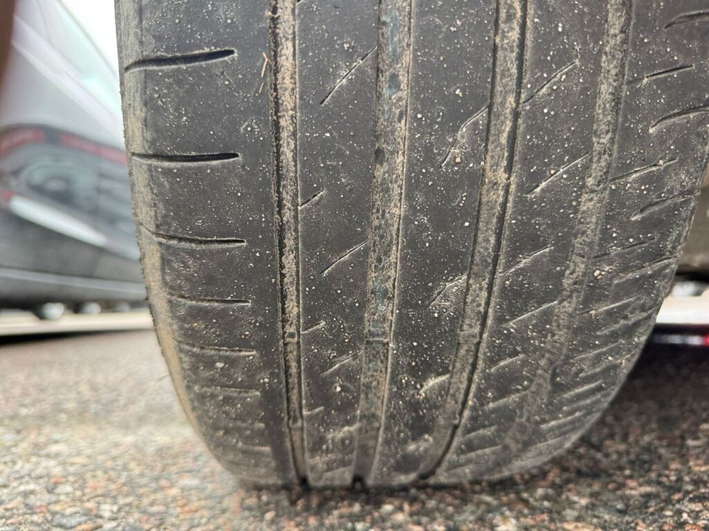 Volvo V60 2015 Sininen