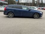 Volvo V60 2015 Sininen