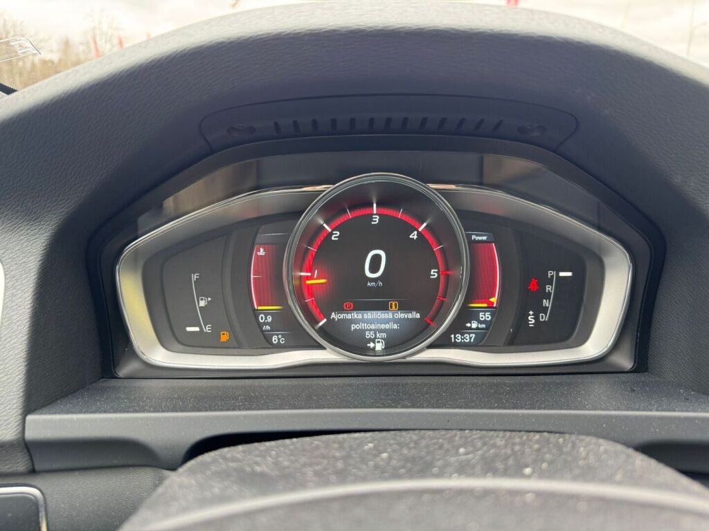 Volvo V60 2015 Sininen