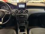 Mercedes-Benz A 2015 Musta