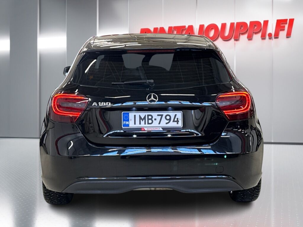 Mercedes-Benz A 2015 Musta