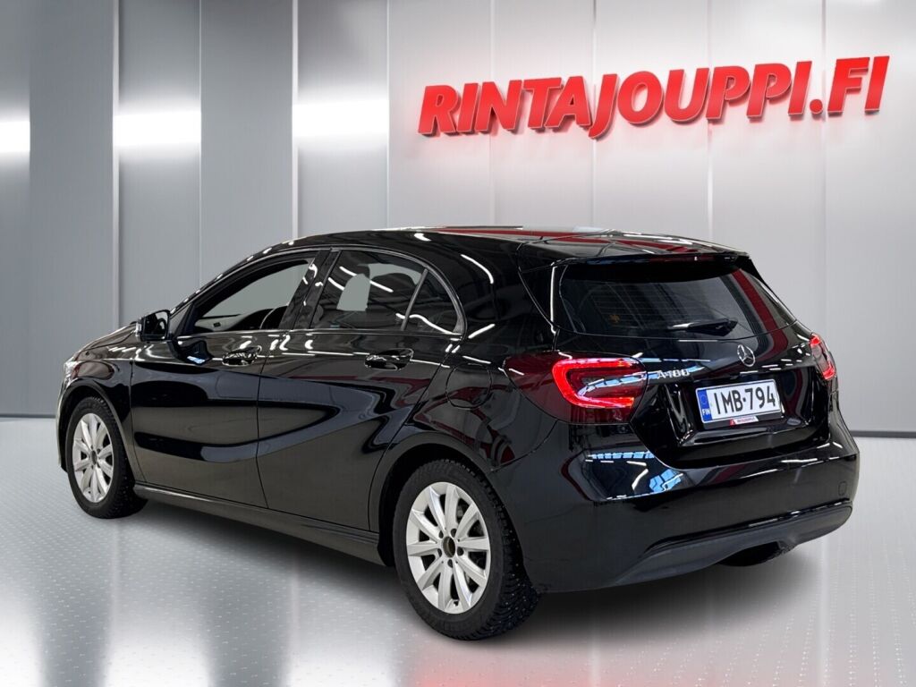 Mercedes-Benz A 2015 Musta