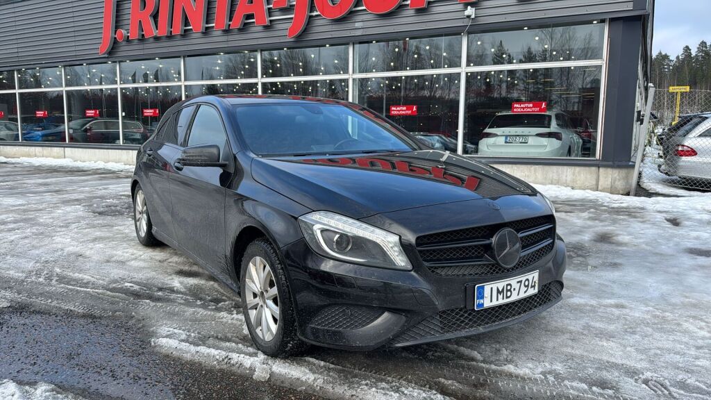 Mercedes-Benz A 2015 Musta