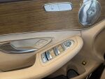 Mercedes-Benz C 2015 Ruskea (beige)