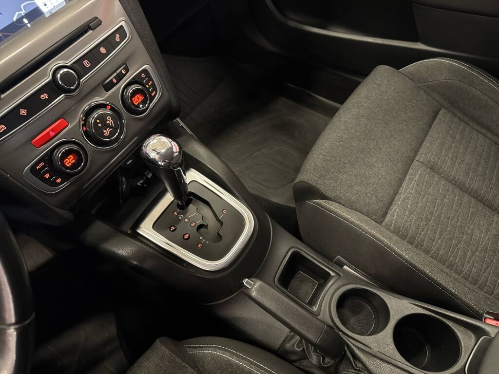 Citroen C4 2015 Valkoinen