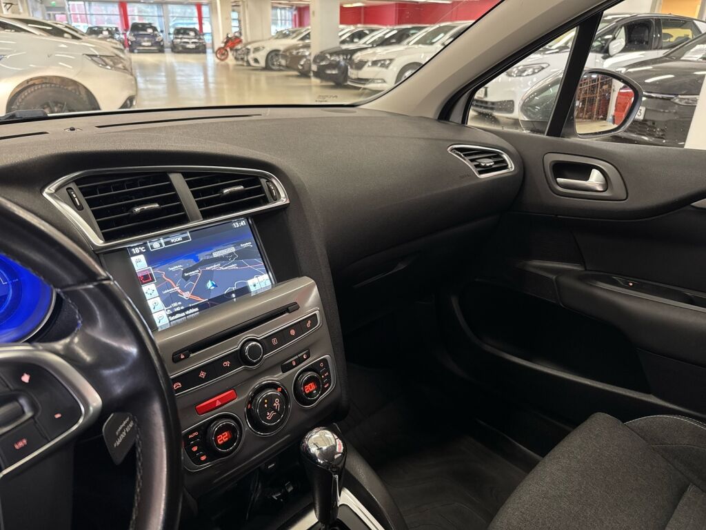 Citroen C4 2015 Valkoinen