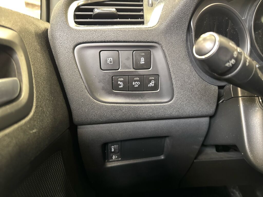 Citroen C4 2015 Valkoinen