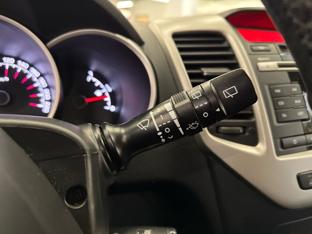 Kia Venga 2015 Sininen