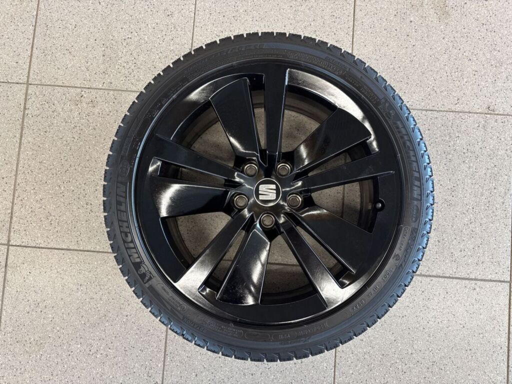 Seat Leon ST 2015 Sininen