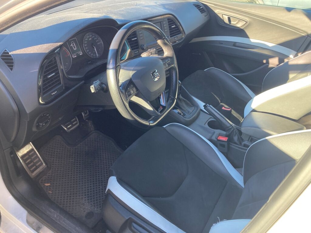 Seat Leon ST 2015 Valkoinen