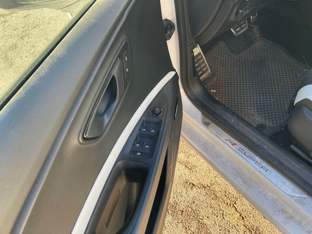 Seat Leon ST 2015 Valkoinen