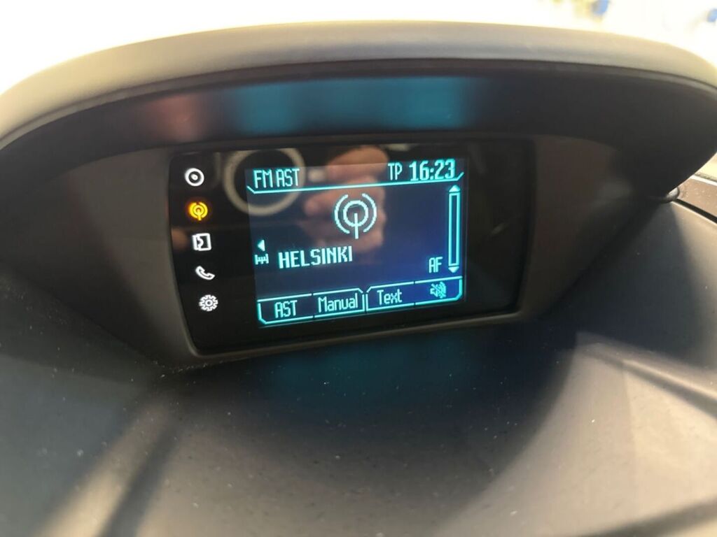 Ford B-Max 2015 Punainen