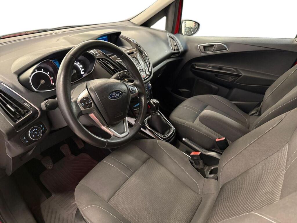 Ford B-Max 2015 Punainen