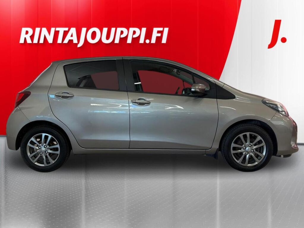 Toyota Yaris 2015 Ruskea (beige)