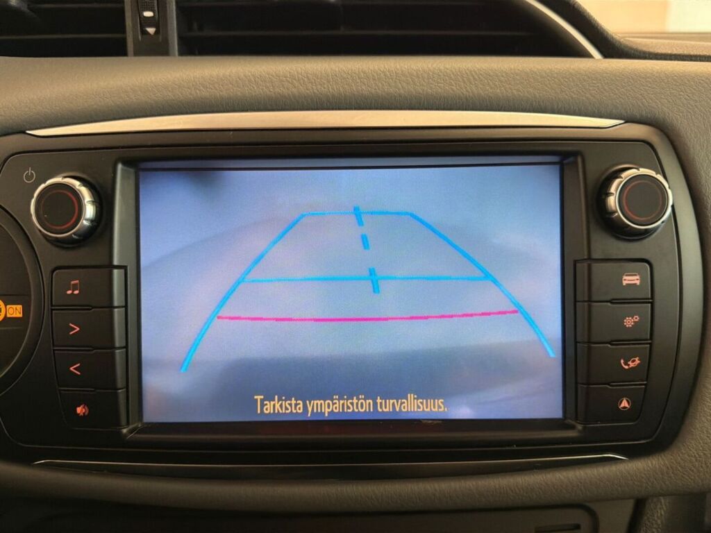 Toyota Yaris 2015 Ruskea (beige)