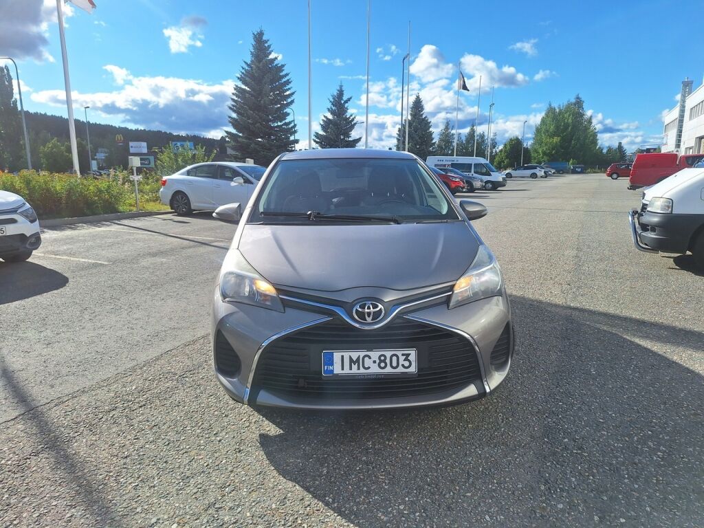 Toyota Yaris 2015 Ruskea (beige)