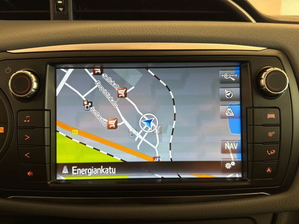 Toyota Yaris 2015 Ruskea (beige)