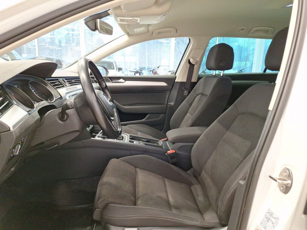 Volkswagen Passat 2015 Valkoinen