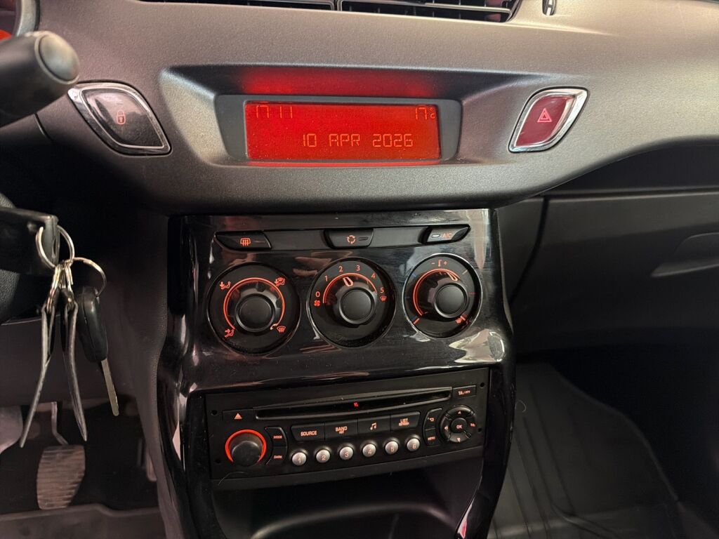 Citroen C3 2015 Punainen