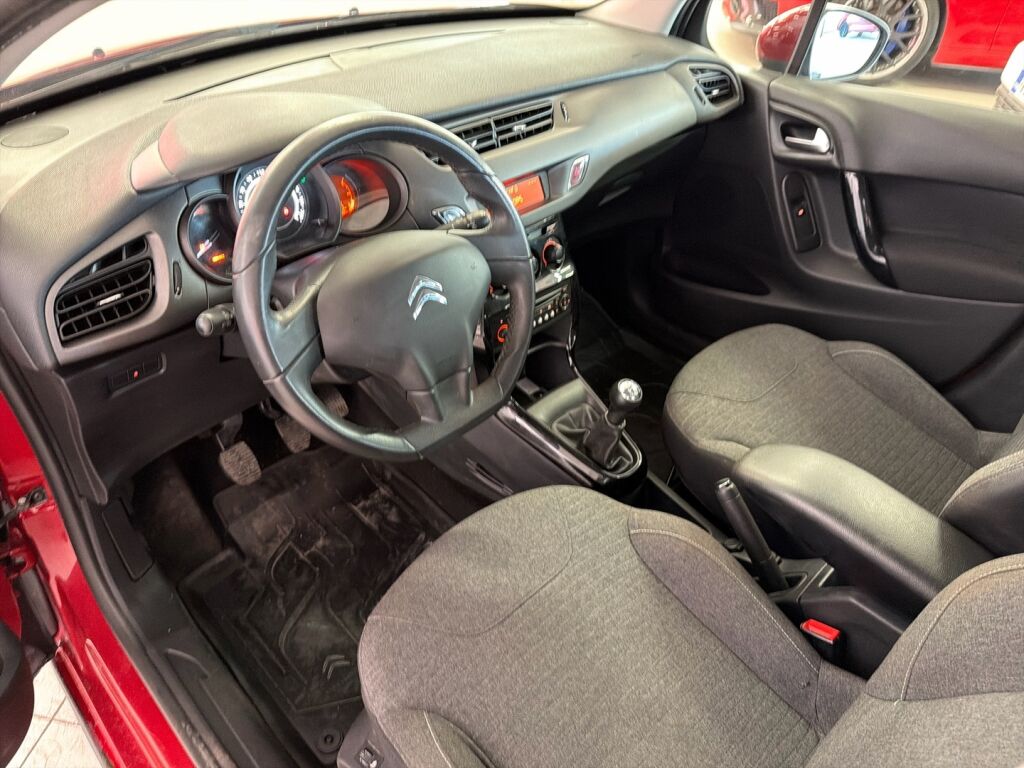 Citroen C3 2015 Punainen