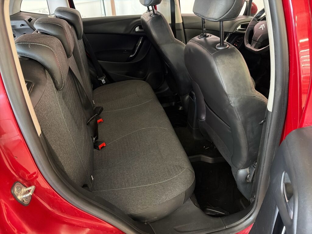 Citroen C3 2015 Punainen