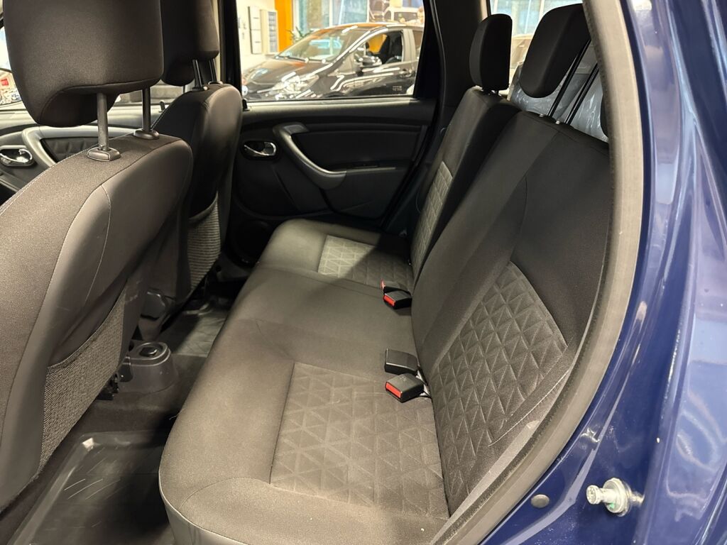 Dacia Duster 2015 Sininen