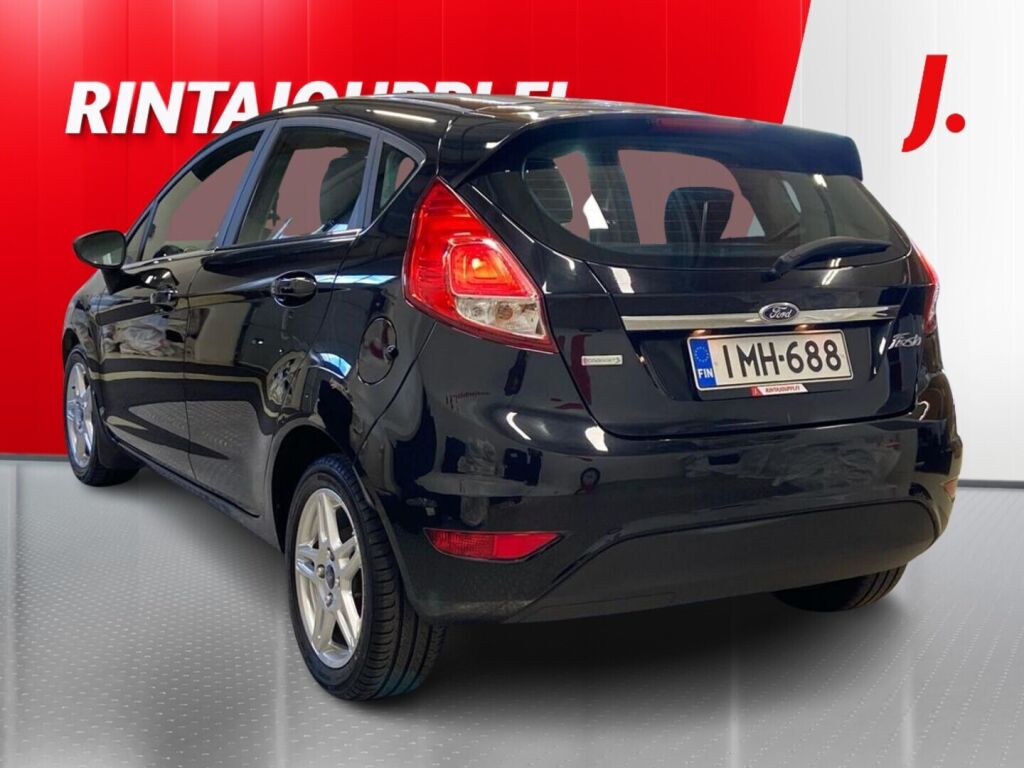 Ford Fiesta 2015 Musta