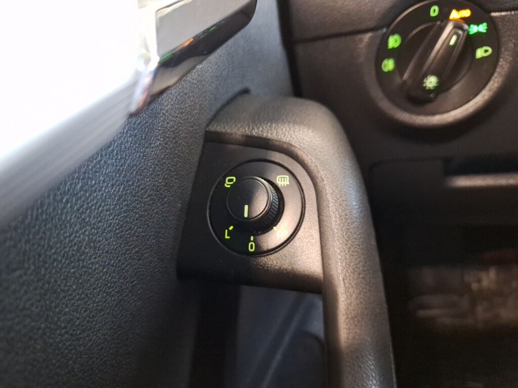 Skoda Octavia 2016 Ruskea (beige)