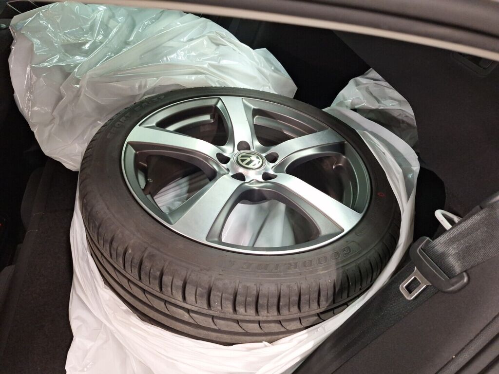 Volkswagen Passat 2016 Valkoinen