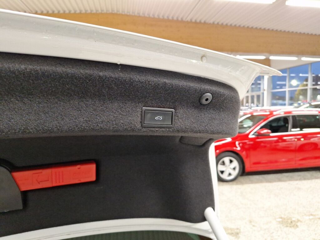 Volkswagen Passat 2016 Valkoinen