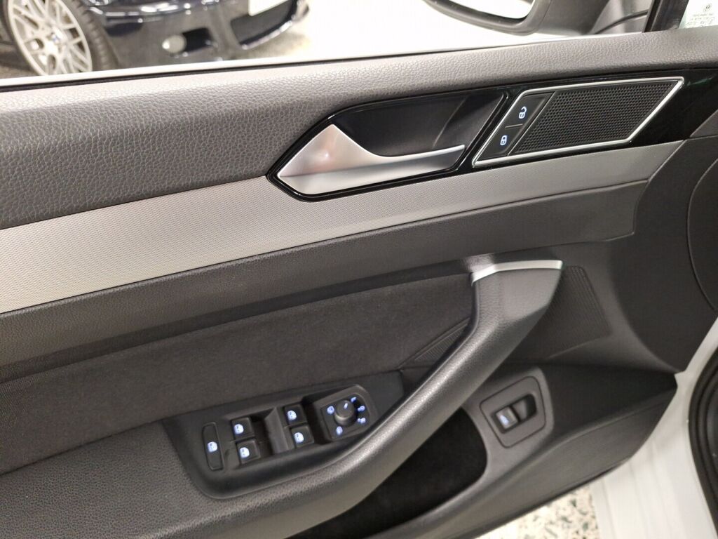 Volkswagen Passat 2016 Valkoinen