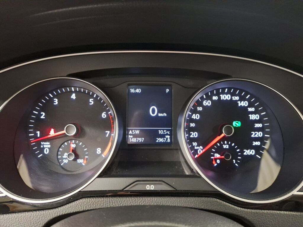 Volkswagen Passat 2016 Valkoinen