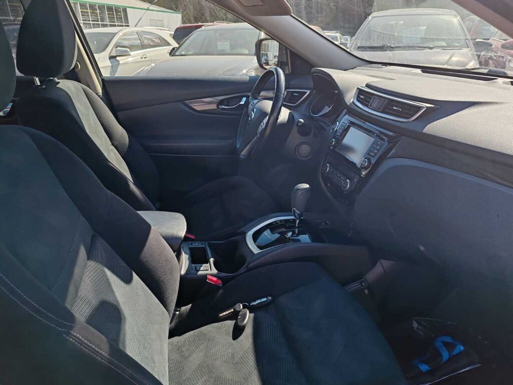 Nissan X-Trail 2016 Musta