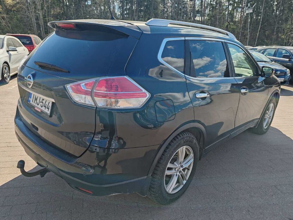 Nissan X-Trail 2016 Musta