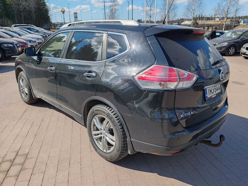 Nissan X-Trail 2016 Musta