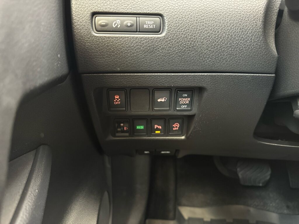 Nissan X-Trail 2016 Harmaa