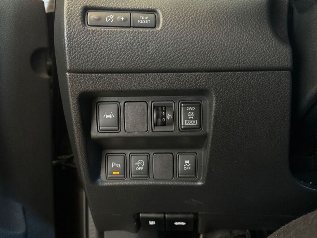 Nissan Qashqai 2016 Ruskea (beige)